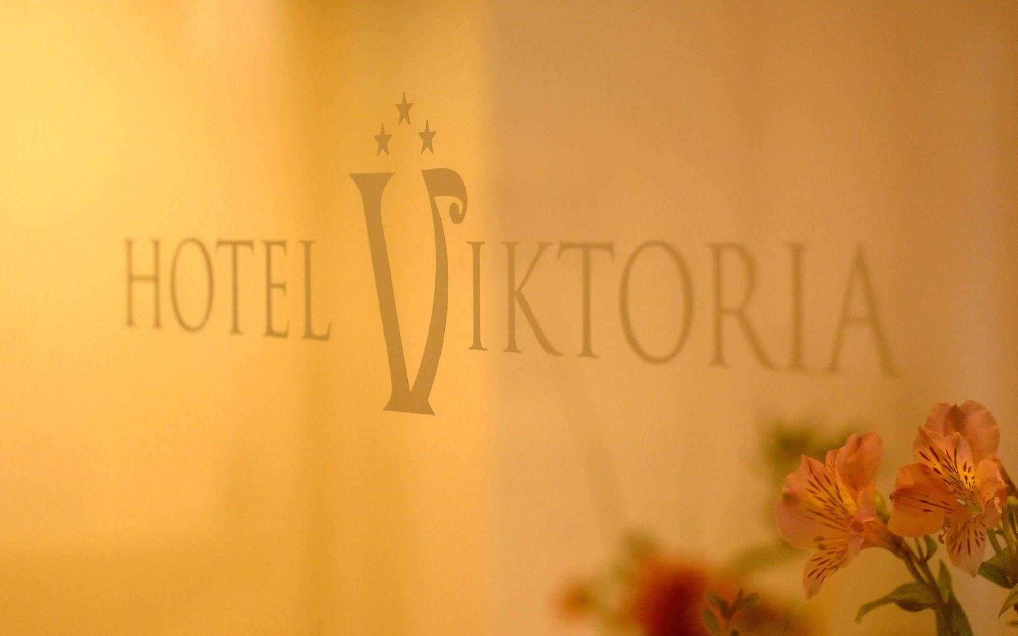 Hotel Viktoria-Leukerbad-Therme Екстер'єр фото